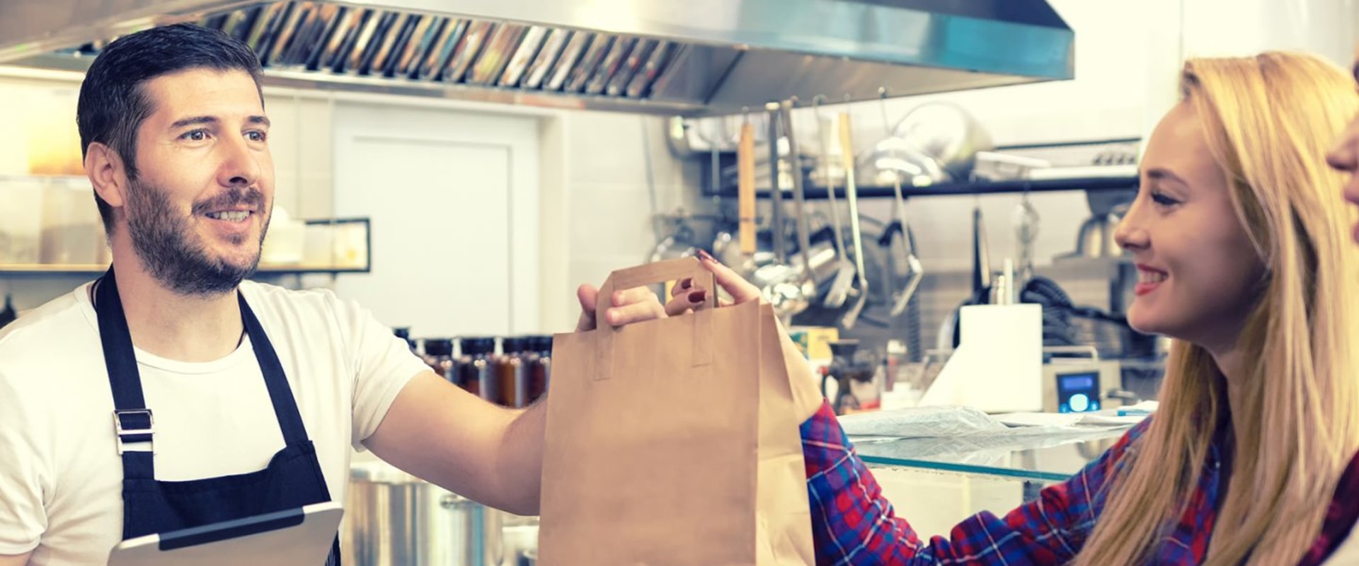 Do French Restaurants in Los Angeles Offer Loyalty Programs or Rewards Systems?